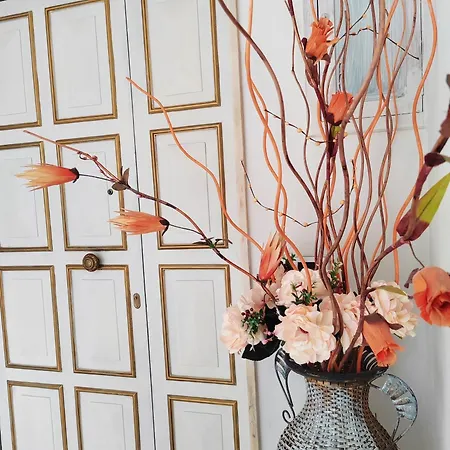 Suite Capurso Bari - Jacuzzi Privata &Giardino 住宿加早餐酒店 3*