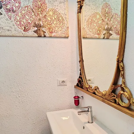 Suite Capurso Bari Jacuzzi E Parking לינה וארוחת בוקר